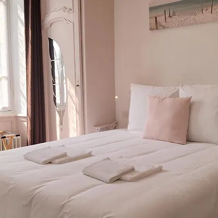Bed & Breakfast La Maison Serrurier - D'hotes