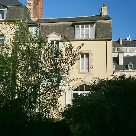 Bed & Breakfast La Maison Serrurier - D'hotes *